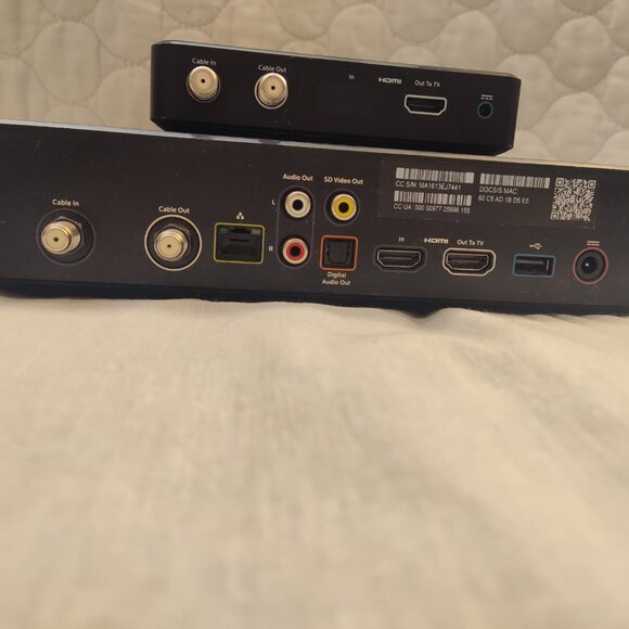 Comcast Xfinity WiFi modem Router + XiD-P Cable Box + Xg2v2-S Cable box Bundle - Picture 11 of 13